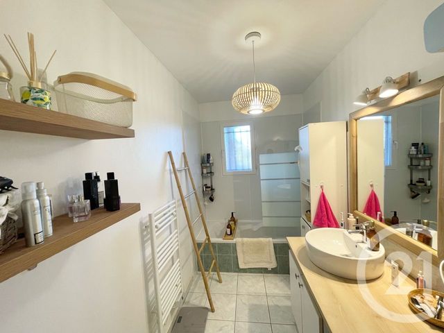 maison à vendre - 4 pièces - 79.23 m2 - LUNEL - 34 - LANGUEDOC-ROUSSILLON - Century 21 Pays De Lunel