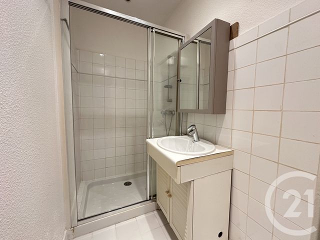 Appartement F3 à louer - 3 pièces - 47.09 m2 - CODOGNAN - 30 - LANGUEDOC-ROUSSILLON - Century 21 Pays De Lunel