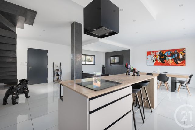 maison à vendre - 5 pièces - 137.46 m2 - LUNEL - 34 - LANGUEDOC-ROUSSILLON - Century 21 Pays De Lunel