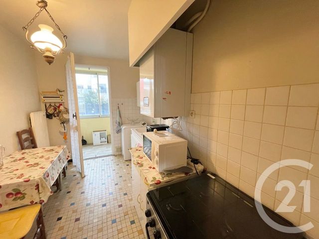 Appartement T3 à vendre - 3 pièces - 70.34 m2 - LUNEL - 34 - LANGUEDOC-ROUSSILLON - Century 21 Pays De Lunel