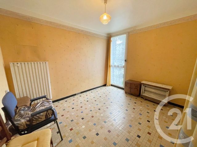 Appartement T3 à vendre - 3 pièces - 70.34 m2 - LUNEL - 34 - LANGUEDOC-ROUSSILLON - Century 21 Pays De Lunel