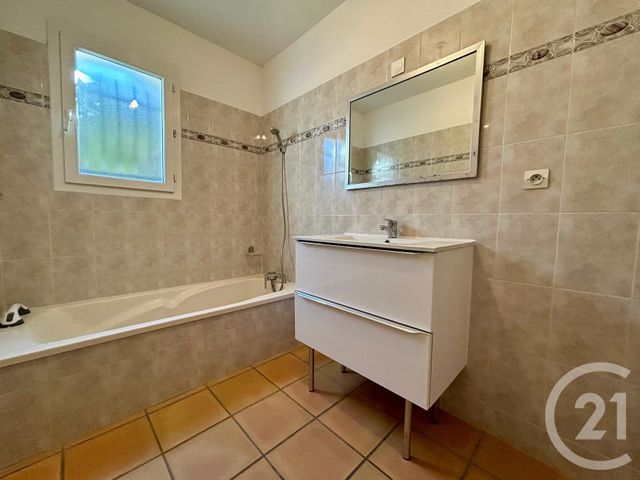 maison à louer - 4 pièces - 91.75 m2 - AIMARGUES - 30 - LANGUEDOC-ROUSSILLON - Century 21 Pays De Lunel