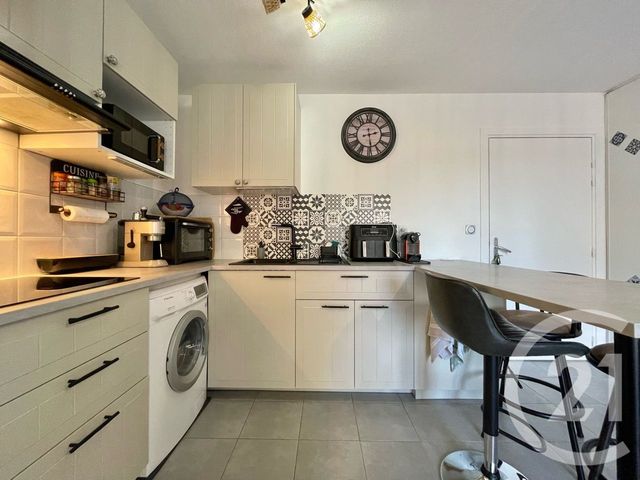 Appartement T2 à vendre - 2 pièces - 38.54 m2 - LUNEL - 34 - LANGUEDOC-ROUSSILLON - Century 21 Pays De Lunel