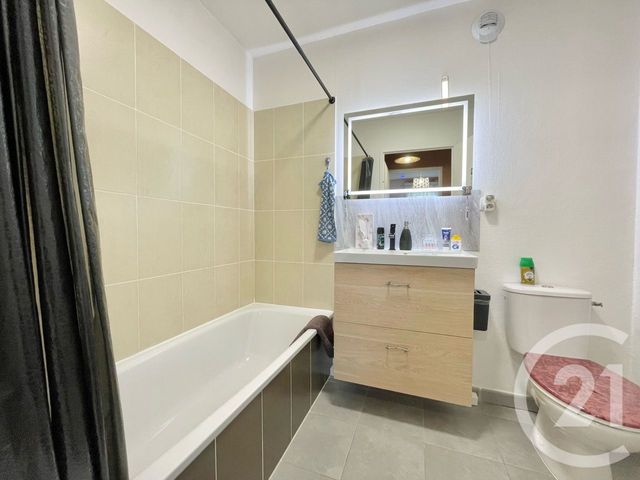 Appartement T2 à vendre - 2 pièces - 38.54 m2 - LUNEL - 34 - LANGUEDOC-ROUSSILLON - Century 21 Pays De Lunel