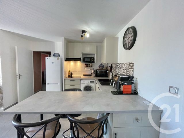 Appartement T2 à vendre - 2 pièces - 38.54 m2 - LUNEL - 34 - LANGUEDOC-ROUSSILLON - Century 21 Pays De Lunel