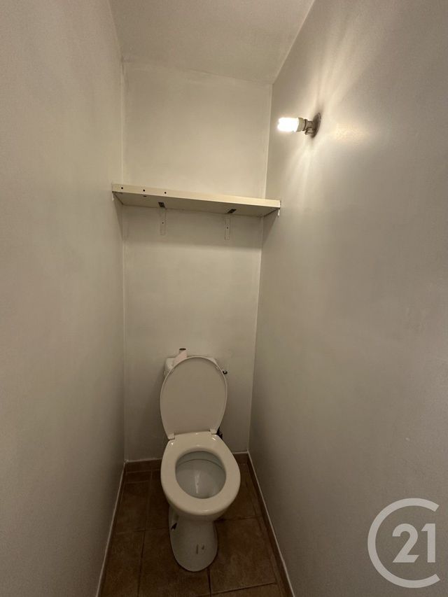 Afficher la photo en grand Appartement Studio à louer - 1 pièce - 31.8 m2 - LUNEL - 34 - LANGUEDOC-ROUSSILLON - Century 21 Pays De Lunel