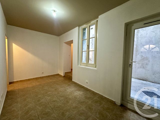Afficher la photo en grand Appartement Studio à louer - 1 pièce - 31.8 m2 - LUNEL - 34 - LANGUEDOC-ROUSSILLON - Century 21 Pays De Lunel