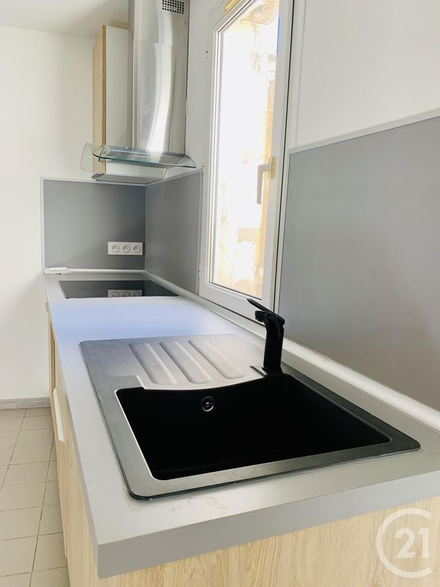 Afficher la photo en grand Appartement F3 à louer - 3 pièces - 48.21 m2 - VAUVERT - 30 - LANGUEDOC-ROUSSILLON - Century 21 Pays De Lunel