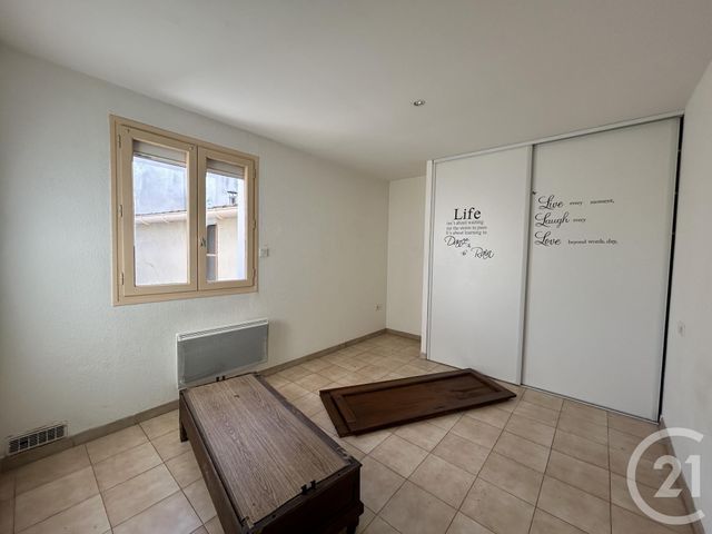 maison à louer - 3 pièces - 60.16 m2 - GALLARGUES LE MONTUEUX - 30 - LANGUEDOC-ROUSSILLON - Century 21 Pays De Lunel