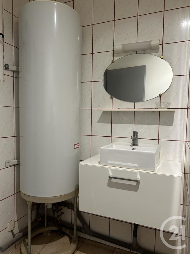 maison à louer - 3 pièces - 60.16 m2 - GALLARGUES LE MONTUEUX - 30 - LANGUEDOC-ROUSSILLON - Century 21 Pays De Lunel