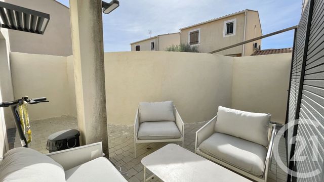 Appartement T2 à vendre - 2 pièces - 40.5 m2 - LUNEL - 34 - LANGUEDOC-ROUSSILLON - Century 21 Pays De Lunel
