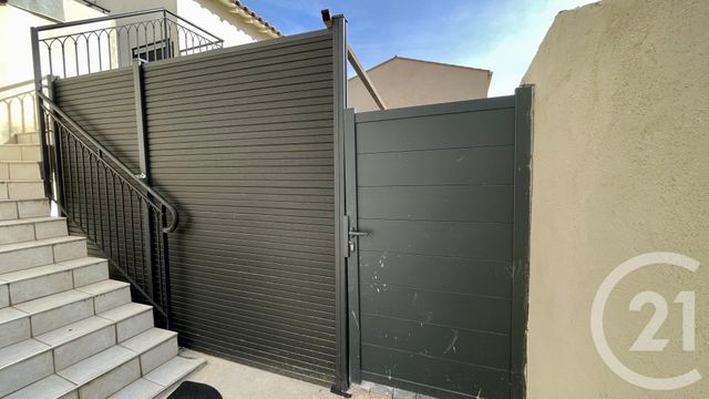 Appartement T2 à vendre - 2 pièces - 40.5 m2 - LUNEL - 34 - LANGUEDOC-ROUSSILLON - Century 21 Pays De Lunel