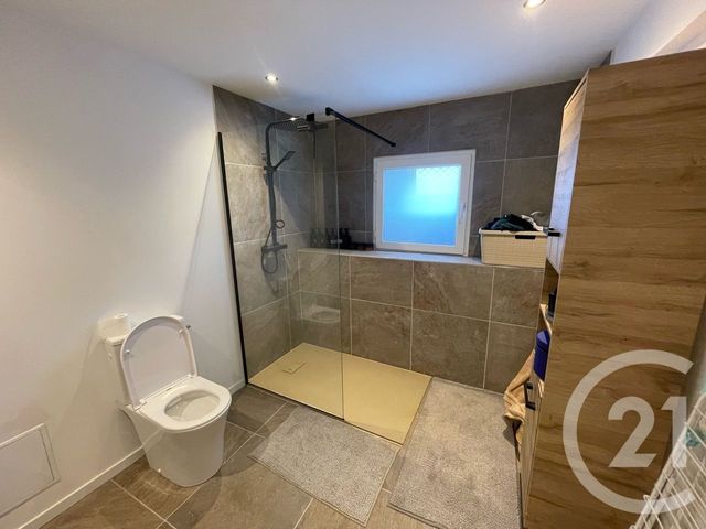 Appartement T2 à vendre - 2 pièces - 40.5 m2 - LUNEL - 34 - LANGUEDOC-ROUSSILLON - Century 21 Pays De Lunel