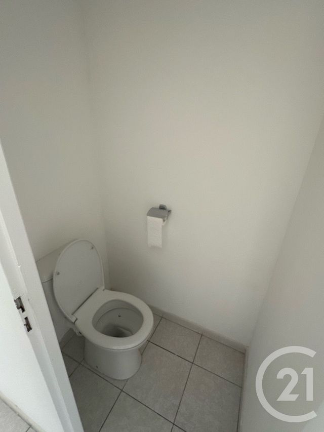 Appartement F2 à louer - 2 pièces - 42.35 m2 - LUNEL - 34 - LANGUEDOC-ROUSSILLON - Century 21 Pays De Lunel