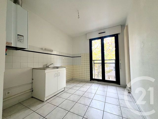 Appartement à vendre - 3 pièces - 60.51 m2 - LUNEL - 34 - LANGUEDOC-ROUSSILLON - Century 21 Pays De Lunel