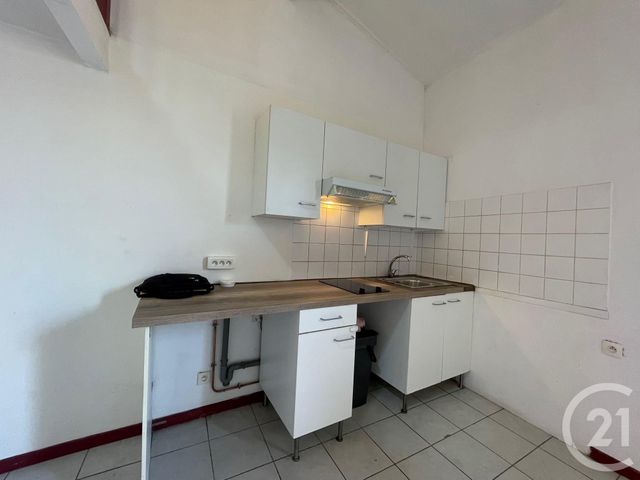 Appartement F1 bis à louer - 2 pièces - 31.55 m2 - LUNEL - 34 - LANGUEDOC-ROUSSILLON - Century 21 Pays De Lunel