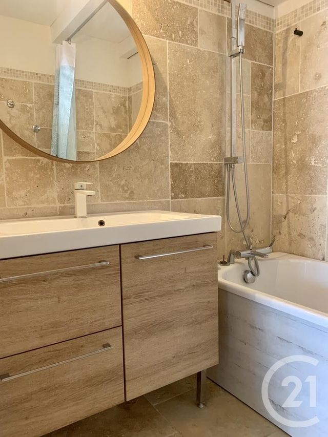 maison à louer - 3 pièces - 67.15 m2 - CODOGNAN - 30 - LANGUEDOC-ROUSSILLON - Century 21 Pays De Lunel