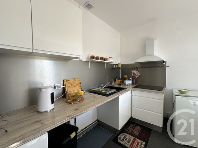 maison à louer - 4 pièces - 86.27 m2 - LUNEL - 34 - LANGUEDOC-ROUSSILLON - Century 21 Pays De Lunel
