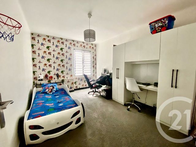 Appartement F4 à vendre - 4 pièces - 84.67 m2 - LUNEL - 34 - LANGUEDOC-ROUSSILLON - Century 21 Pays De Lunel