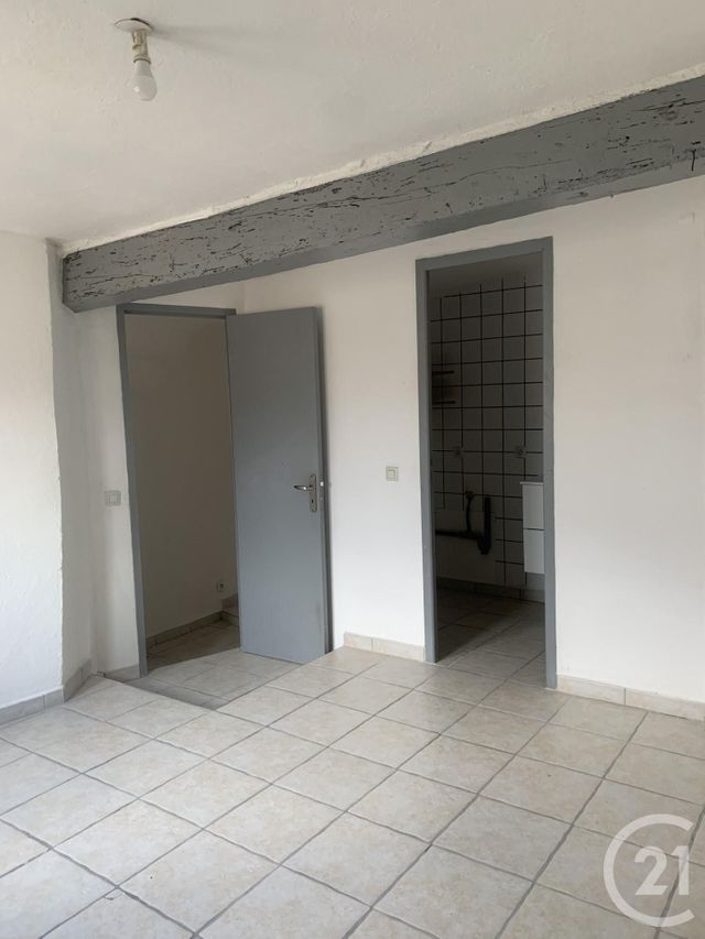 Appartement F2 à louer - 2 pièces - 35.84 m2 - LUNEL - 34 - LANGUEDOC-ROUSSILLON - Century 21 Pays De Lunel
