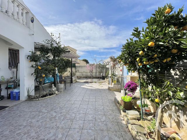 maison à vendre - 8 pièces - 134.59 m2 - LUNEL - 34 - LANGUEDOC-ROUSSILLON - Century 21 Pays De Lunel