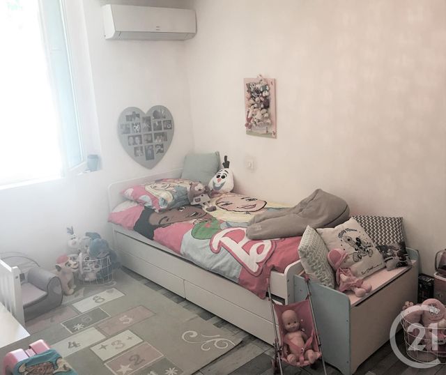Appartement T3 à louer - 3 pièces - 76.7 m2 - VAUVERT - 30 - LANGUEDOC-ROUSSILLON - Century 21 Pays De Lunel
