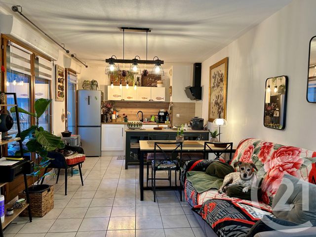 Appartement T3 à vendre - 3 pièces - 60.01 m2 - LUNEL - 34 - LANGUEDOC-ROUSSILLON - Century 21 Pays De Lunel