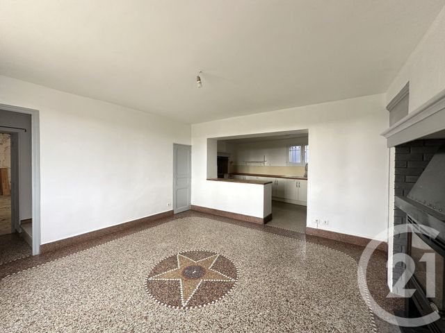 maison à louer - 4 pièces - 138.46 m2 - VAUVERT - 30 - LANGUEDOC-ROUSSILLON - Century 21 Pays De Lunel