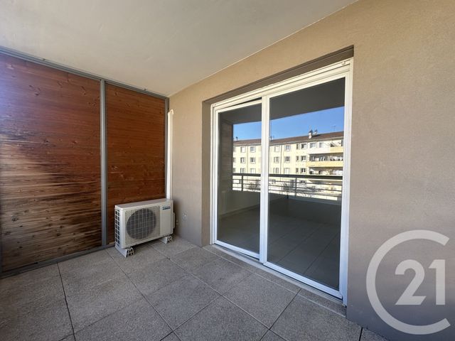 Appartement F3 à louer - 3 pièces - 65.68 m2 - LUNEL - 34 - LANGUEDOC-ROUSSILLON - Century 21 Pays De Lunel