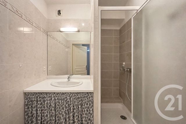 Appartement F2 à louer - 2 pièces - 40.0 m2 - LUNEL - 34 - LANGUEDOC-ROUSSILLON - Century 21 Pays De Lunel