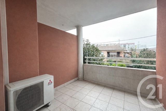 Appartement F2 à louer - 2 pièces - 40.0 m2 - LUNEL - 34 - LANGUEDOC-ROUSSILLON - Century 21 Pays De Lunel