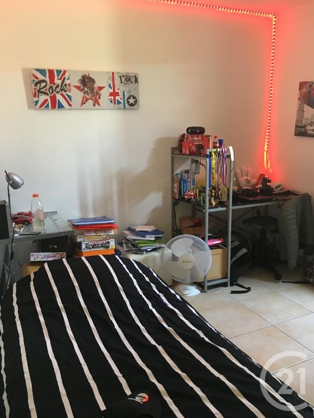 maison à louer - 4 pièces - 89.31 m2 - GALLARGUES LE MONTUEUX - 30 - LANGUEDOC-ROUSSILLON - Century 21 Pays De Lunel