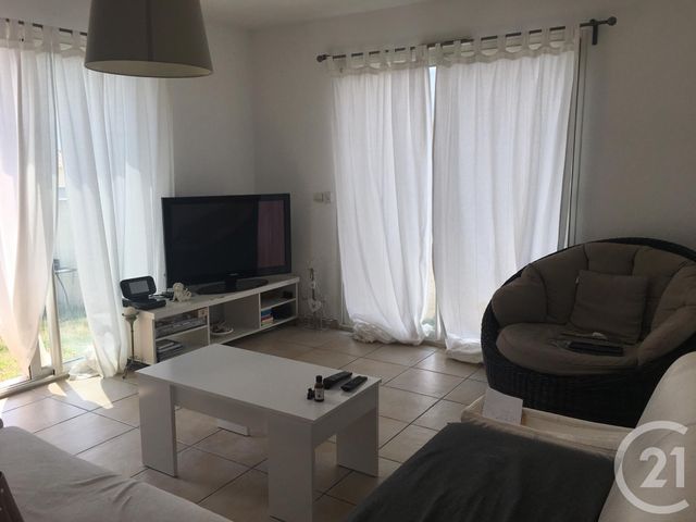 maison à louer - 4 pièces - 89.31 m2 - GALLARGUES LE MONTUEUX - 30 - LANGUEDOC-ROUSSILLON - Century 21 Pays De Lunel