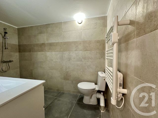 Appartement F2 à louer - 2 pièces - 44.6 m2 - VAUVERT - 30 - LANGUEDOC-ROUSSILLON - Century 21 Pays De Lunel