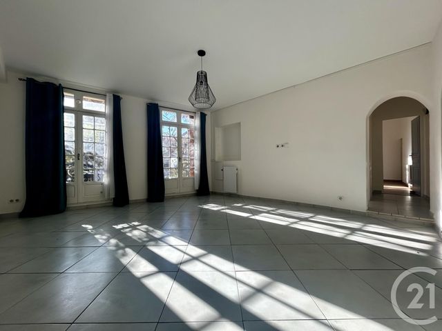 Appartement F3 à louer - 3 pièces - 77.67 m2 - LUNEL - 34 - LANGUEDOC-ROUSSILLON - Century 21 Pays De Lunel