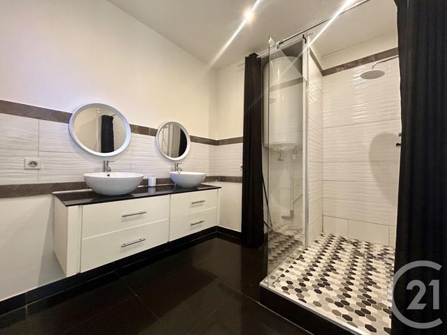 Appartement F3 à louer - 3 pièces - 77.67 m2 - LUNEL - 34 - LANGUEDOC-ROUSSILLON - Century 21 Pays De Lunel