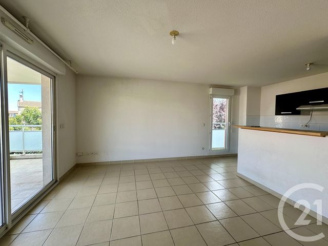 Appartement F3 à louer - 3 pièces - 60.15 m2 - LUNEL - 34 - LANGUEDOC-ROUSSILLON - Century 21 Pays De Lunel