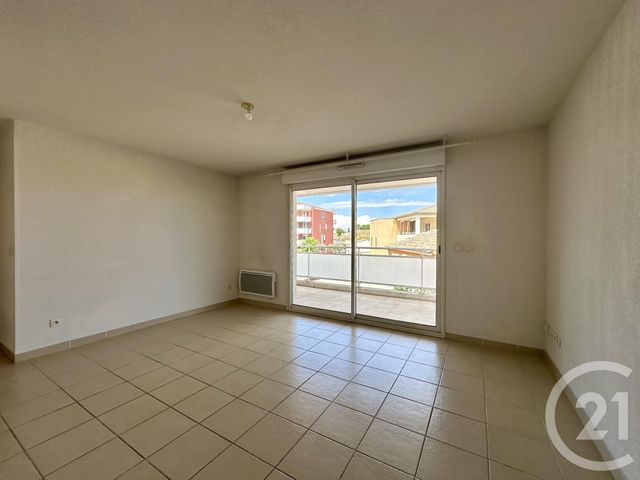 Appartement F3 à louer - 3 pièces - 60.15 m2 - LUNEL - 34 - LANGUEDOC-ROUSSILLON - Century 21 Pays De Lunel