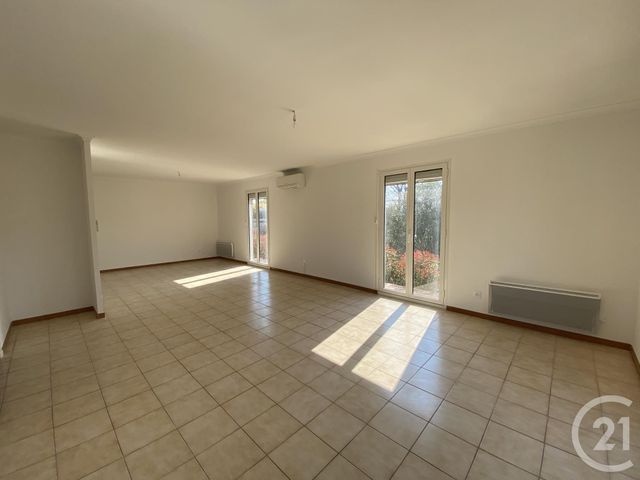 maison à louer - 5 pièces - 137.34 m2 - VAUVERT - 30 - LANGUEDOC-ROUSSILLON - Century 21 Pays De Lunel