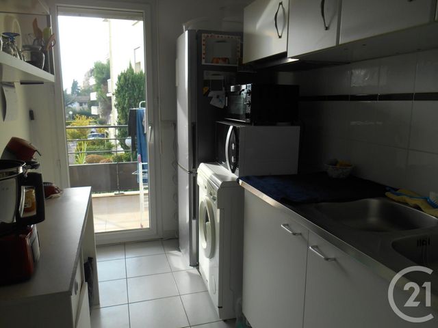 Appartement F3 à louer - 3 pièces - 63.25 m2 - LUNEL - 34 - LANGUEDOC-ROUSSILLON - Century 21 Pays De Lunel