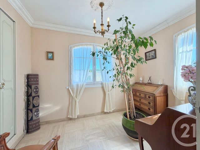 maison à vendre - 6 pièces - 138.25 m2 - LUNEL - 34 - LANGUEDOC-ROUSSILLON - Century 21 Pays De Lunel