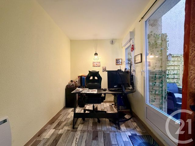 Appartement T2 à vendre - 3 pièces - 57.76 m2 - LUNEL - 34 - LANGUEDOC-ROUSSILLON - Century 21 Pays De Lunel