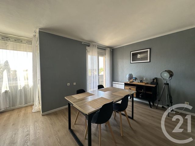 Appartement F3 à louer - 3 pièces - 70.63 m2 - LUNEL - 34 - LANGUEDOC-ROUSSILLON - Century 21 Pays De Lunel