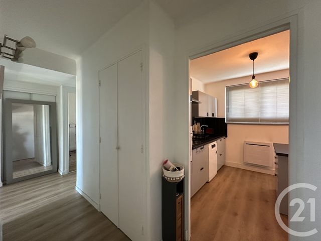 Appartement F3 à louer - 3 pièces - 70.63 m2 - LUNEL - 34 - LANGUEDOC-ROUSSILLON - Century 21 Pays De Lunel