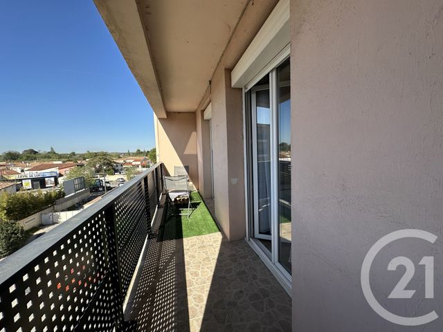 Appartement F3 à louer - 3 pièces - 70.63 m2 - LUNEL - 34 - LANGUEDOC-ROUSSILLON - Century 21 Pays De Lunel