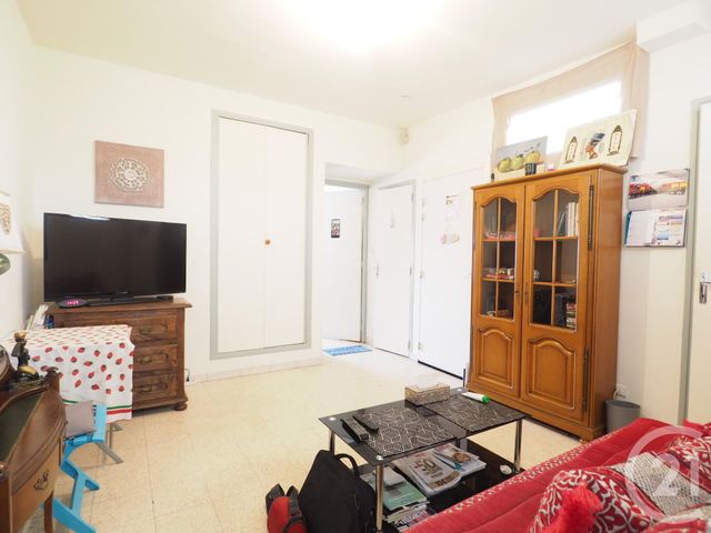 Appartement T2 à louer - 2 pièces - 46.27 m2 - LUNEL - 34 - LANGUEDOC-ROUSSILLON - Century 21 Pays De Lunel
