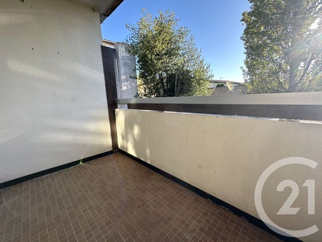 Appartement Studio à louer - 1 pièce - 30.81 m2 - LUNEL - 34 - LANGUEDOC-ROUSSILLON - Century 21 Pays De Lunel