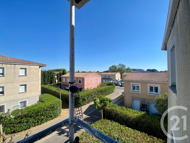 Appartement F2 à vendre - 2 pièces - 49.77 m2 - LUNEL - 34 - LANGUEDOC-ROUSSILLON - Century 21 Pays De Lunel