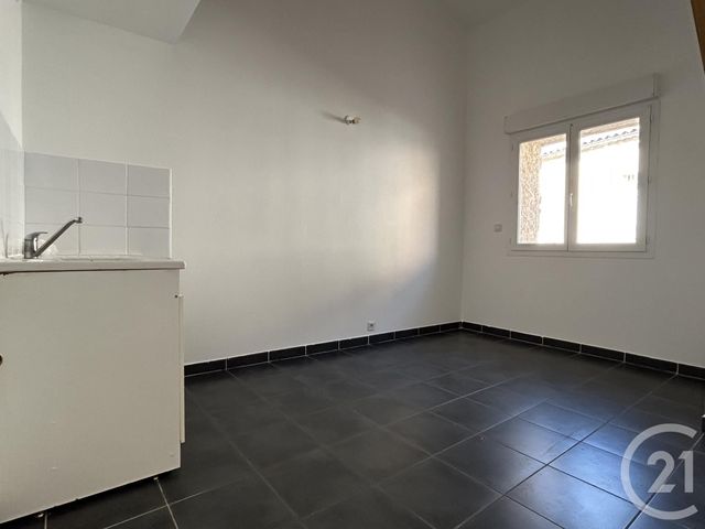 Appartement F3 à louer - 3 pièces - 60.17 m2 - LUNEL - 34 - LANGUEDOC-ROUSSILLON - Century 21 Pays De Lunel