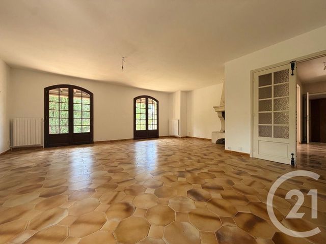 maison à vendre - 7 pièces - 199.52 m2 - LUNEL - 34 - LANGUEDOC-ROUSSILLON - Century 21 Pays De Lunel